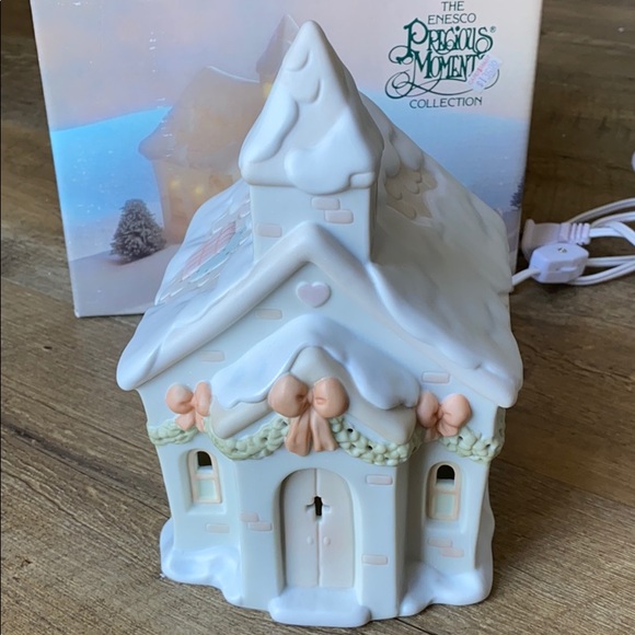 Sugar town Chapel Night Light by Enesco - Picture 2 of 8